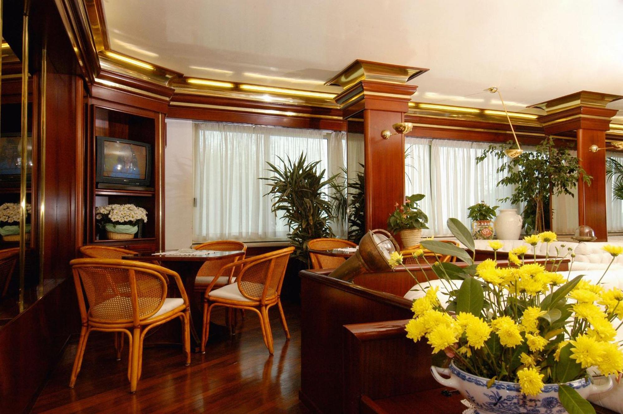 Hotel Beny ลิโดดิเยโซโล ภายนอก รูปภาพ